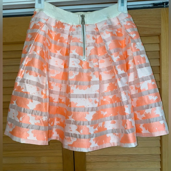 Bebe Sheer Stripe high waist Flare short Skirt, Size Small - Picture 4 of 5